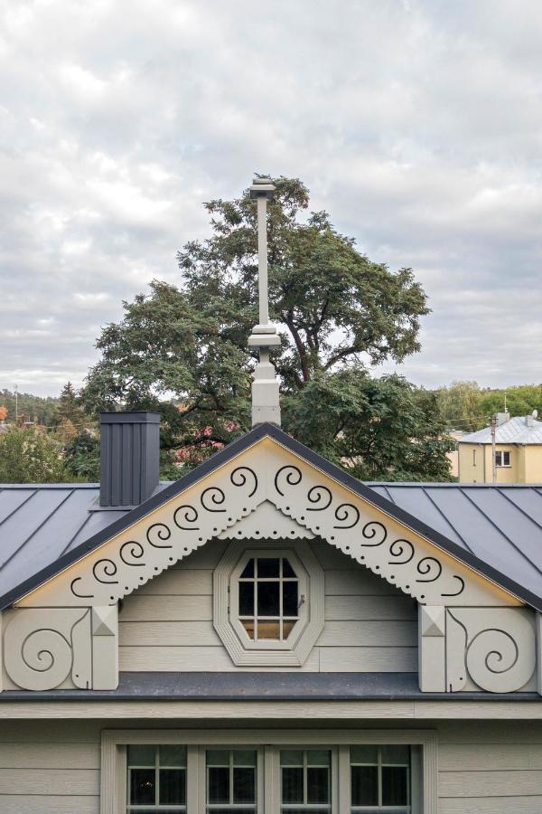 Suite With Private Bathroom At Three Bedroom Interwar Villa Grabyte With Daily Spaces To Share By Pine Forest On The Bank Of The River- 8Min By Car From Old Town Kaunas Kültér fotó